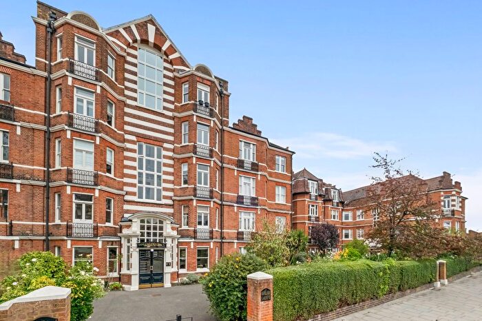 2 Bedroom Flat For Sale In Ranelagh Gardens, Stamford Brook Avenue, W6