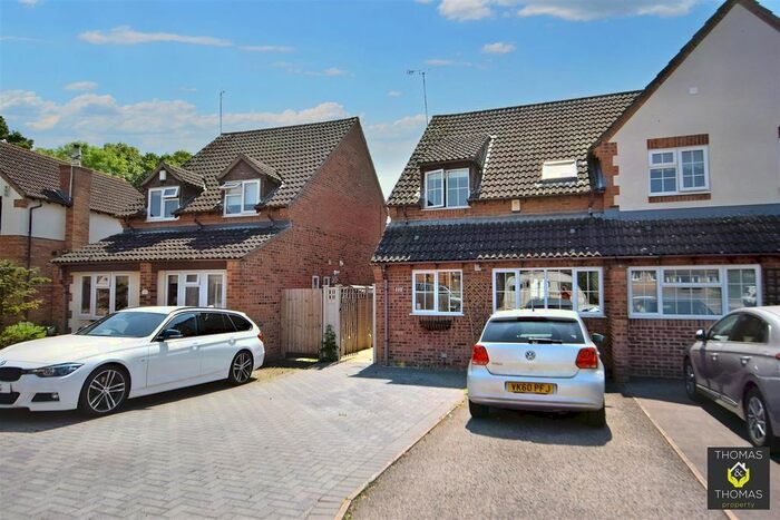 3 Bedroom Semi-Detached House To Rent In Ashleworth Gardens, Quedgeley, Gloucester, GL2