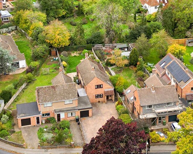 3 Bedroom Detached House For Sale In Clevelands, Abingdon, OX14