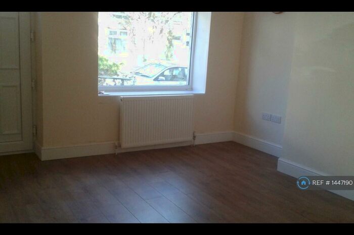 3 Bedroom Terraced House To Rent In Bute Street, Sheffield, S10