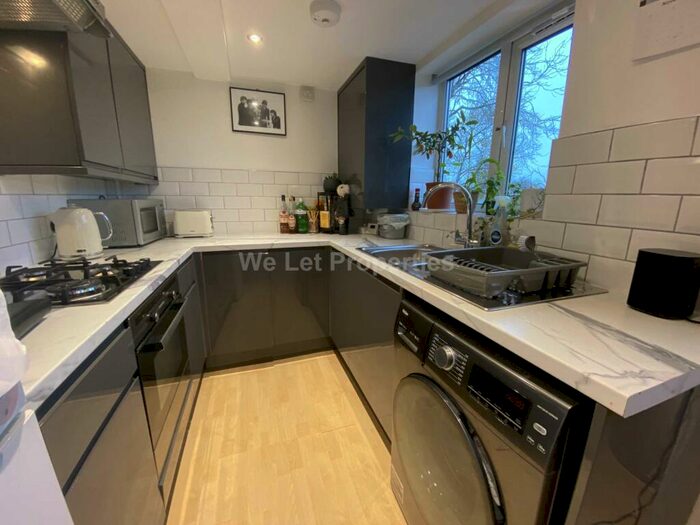 2 Bedroom Apartment To Rent In Fairway House, Chorlton Cum Hardy, M21