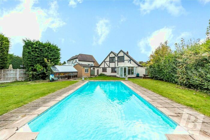 5 Bedroom Detached House To Rent In Ayloffs Close, Emerson Park, RM11
