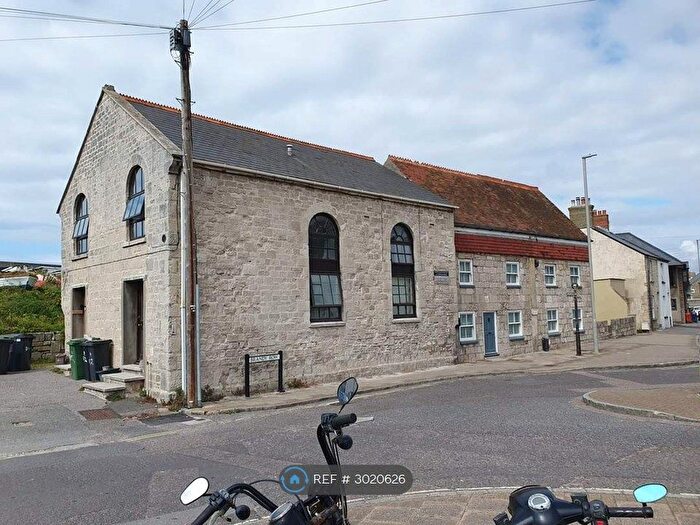 3 Bedroom Maisonette To Rent In Chiswell, Portland, DT5