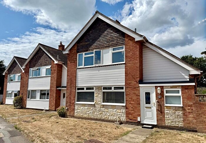 3 Bedroom Detached House For Sale In The Drive, Gosport, PO13