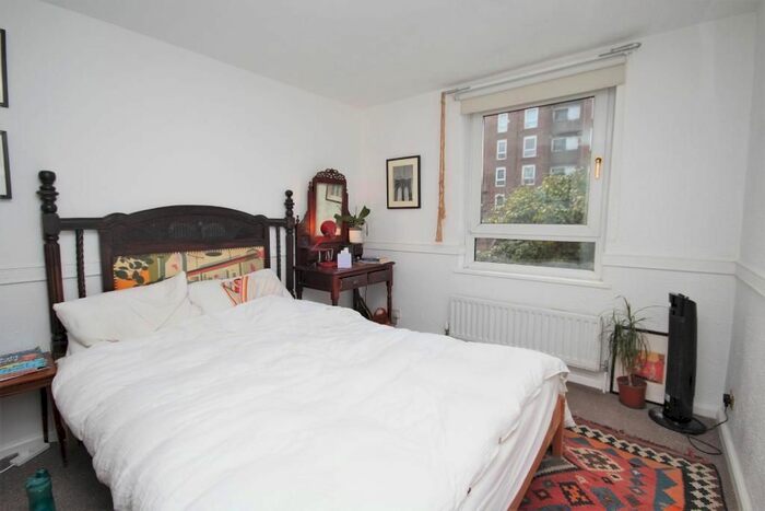 2 Bedroom Maisonette To Rent In Rochford Walk, London Fields, London, E8