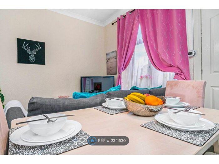 1 Bedroom Flat To Rent In Elmbank Street, Bellshill, ML4