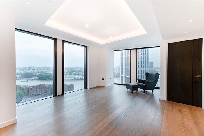 3 Bedroom Flat To Rent In One Thames City, Carnation Way, London, SW8