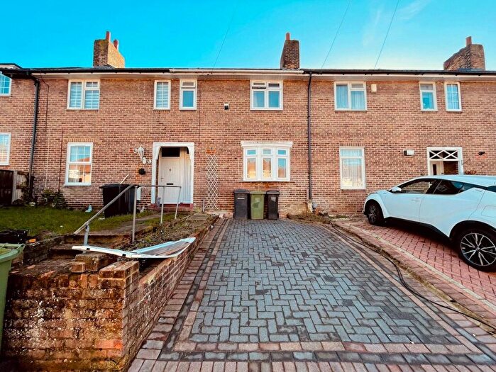 3 Bedroom Terraced House To Rent In Ilfracombe Road, Bromley, BR1