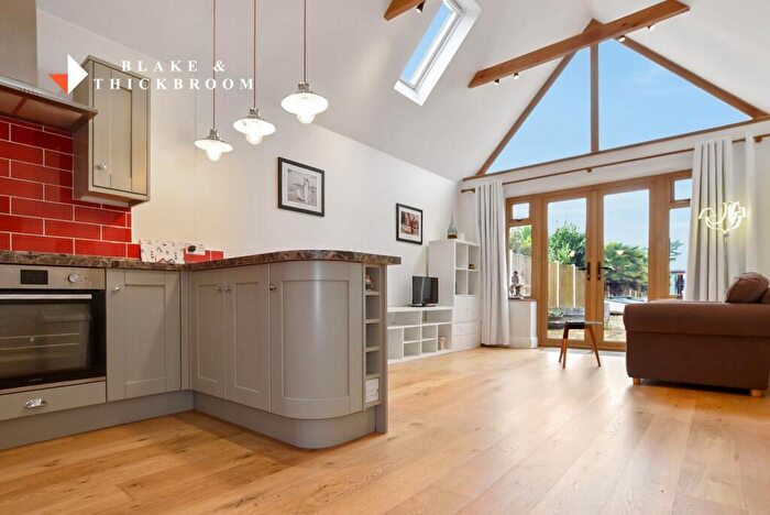 1 Bedroom Detached Bungalow For Sale In Brighton Road, Holland On Sea, Essex, CO15