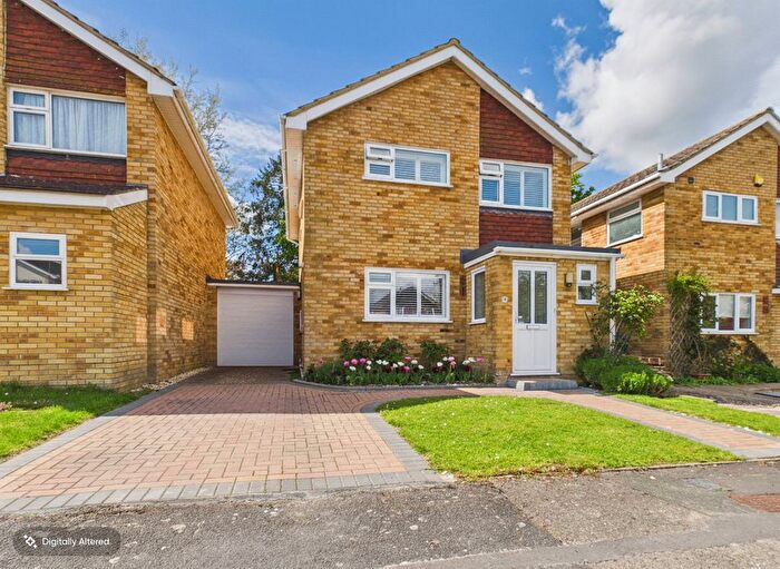 3 Bedroom Detached House For Sale In Violet Close, Basingstoke, RG22