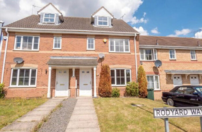 3 Bedroom End Of Terrace House To Rent In Rodyard Way, Coventry, CV1