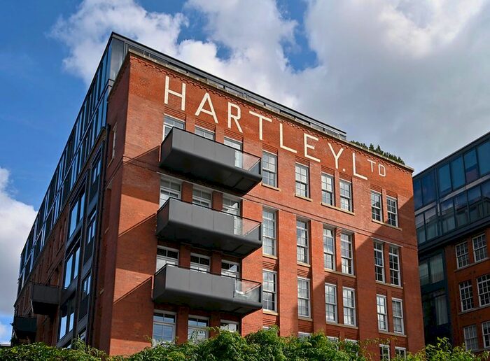 2 Bedroom Flat To Rent In Green Walk, London, SE1