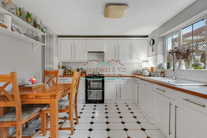 5 Bedroom Detached House For Sale In Grasmere Way, Rushden, NN10