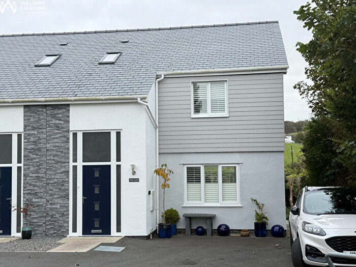 3 Bedroom Semi-Detached House For Sale In Amlwch Road, Pentraeth, Anglesey, LL75