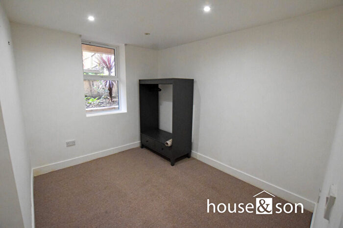 1 Bedroom Apartment For Sale In St Peters Road, Bournemouth, Dorset, BH1
