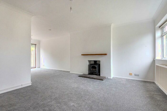 3 Bedroom Semi-Detached House To Rent In The Rough, BN8