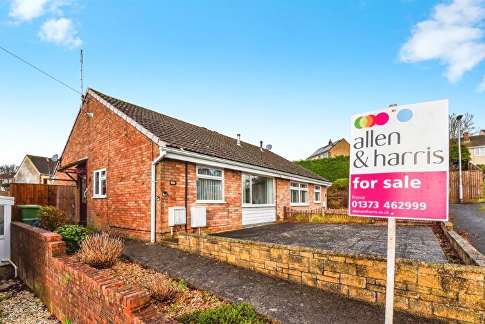 2 Bedroom Semi-Detached Bungalow For Sale In Heath Drive, Frome, BA11