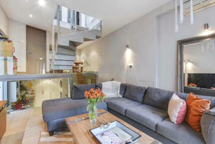 2 Bedroom End Of Terrace House To Rent In Parkhill Road, Belsize Park, London, NW3