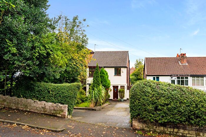 3 Bedroom Detached House For Sale In Lowther Road, Prestwich, M25