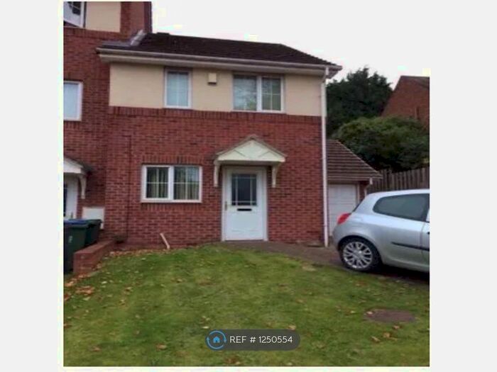 2 Bedroom End Of Terrace House To Rent In Denbigh Drive, West Bromwich B71