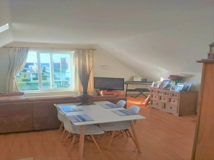 3 Bedroom Flat To Rent In Sandbanks Road, Lilliput, Poole, BH14