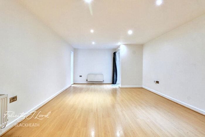 2 Bedroom Apartment To Rent In Meadowcourt Road, London, SE3