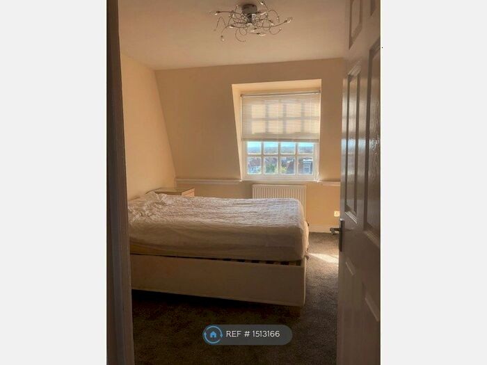 1 Bedroom Flat To Rent In Wellington House, London, W5