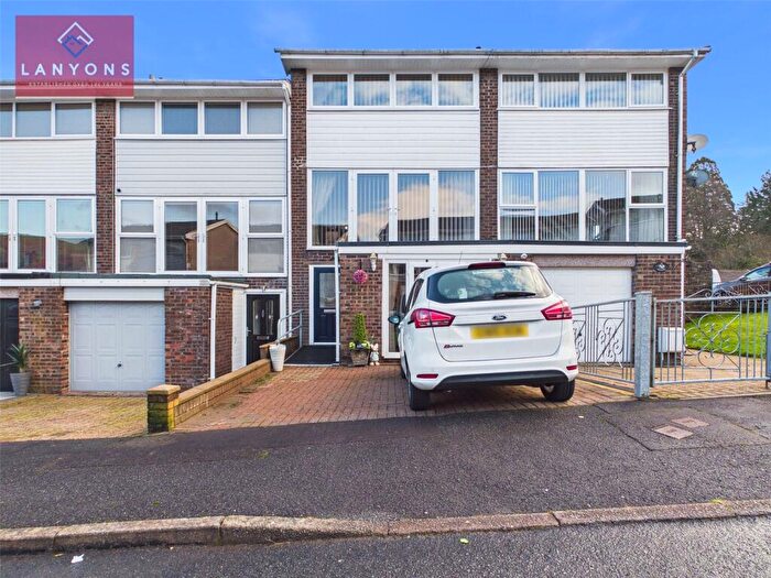 3 Bedroom Semi-Detached House For Sale In Caemawr Gardens, Porth, Rhondda Cynon Taf, CF39