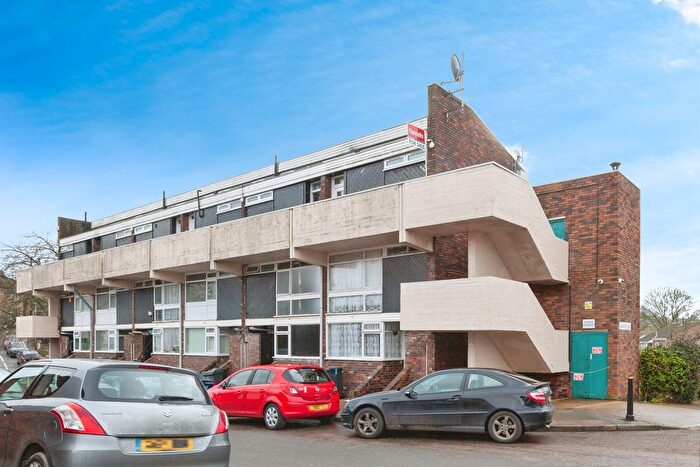 1 Bedroom Maisonette For Sale In Falmouth Road, Leicester, LE5