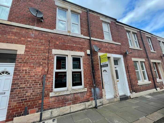 2 Bedroom Flat To Rent In Vine Street, Wallsend, NE28