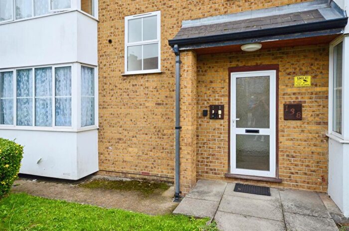1 Bedroom Flat For Sale In Maybank Avenue, Wembley, HA0