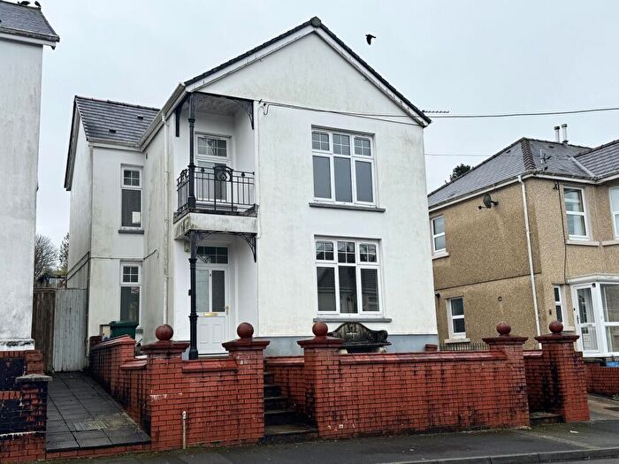 3 Bedroom Detached House For Sale In Dynevor Road, Garnant, Ammanford, Carmarthenshire., SA18