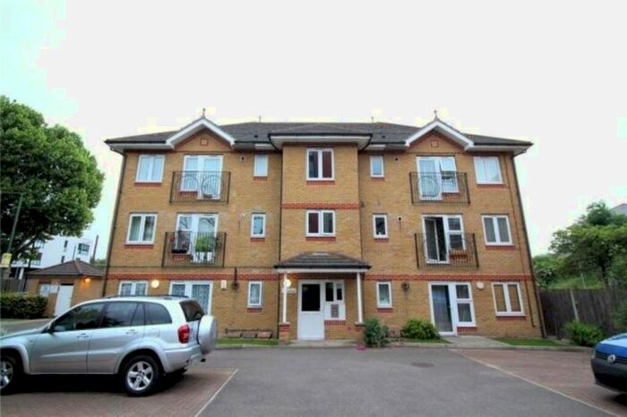 1 Bedroom Flat To Rent In Stonewood Road, Erith, Kent DA8