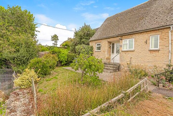 2 Bedroom Semi-Detached House For Sale In Windrush Close, Burford, Oxfordshire, OX18