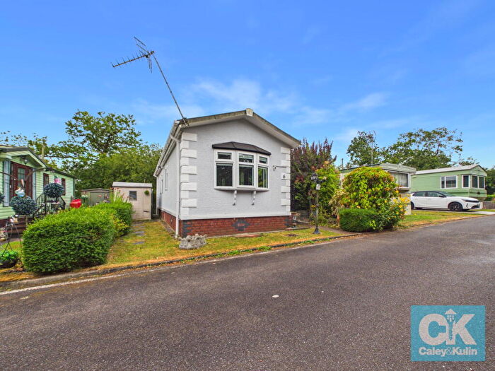 2 Bedroom Park Home For Sale In Sunny Bank Park, Lapley, ST19