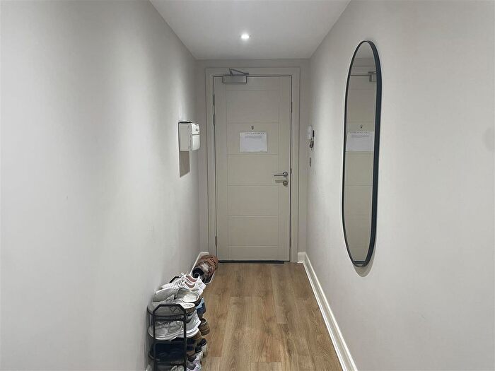 1 Bedroom Property To Rent In North Street, Leeds, LS2