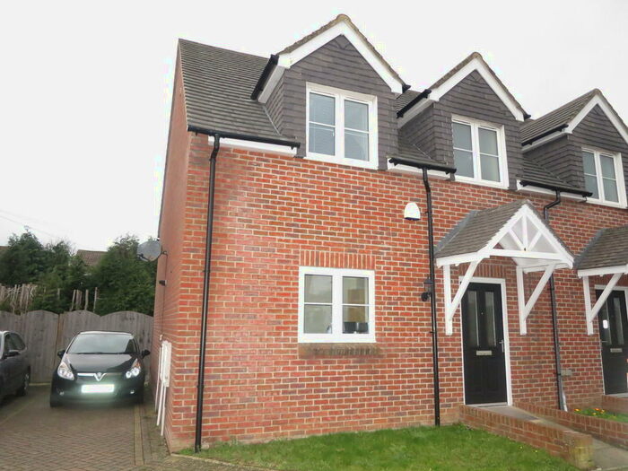 4 Bedroom Detached House To Rent In Ensbury Gardens, Ensbury Park, Bournemouth, BH10