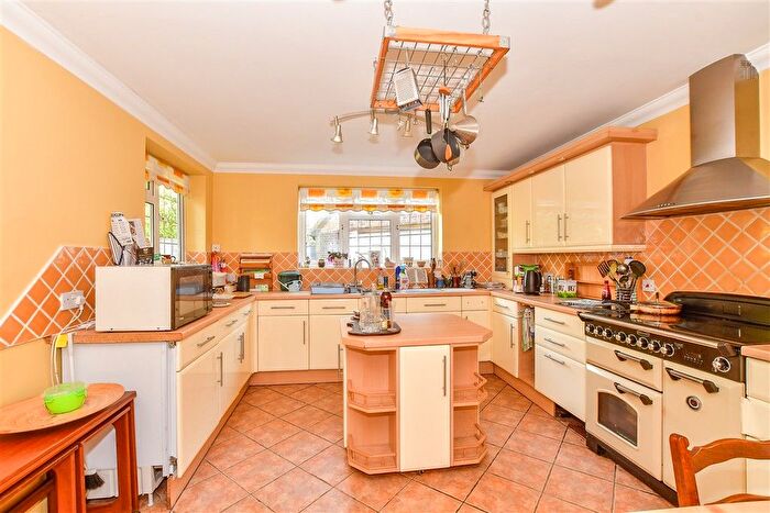 4 Bedroom Detached House For Sale In Ashford Road, St. Michaels, Tenterden, Kent, TN30