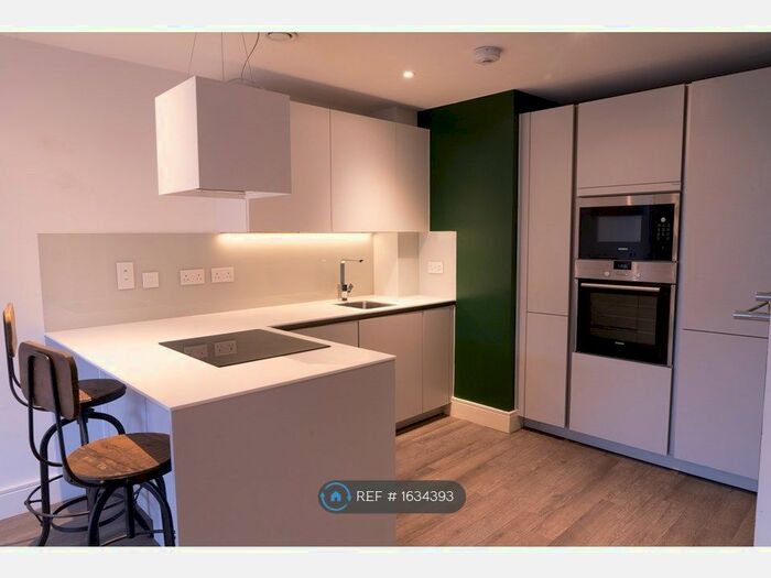 1 Bedroom Flat To Rent In Gaumont Place, London, SW2