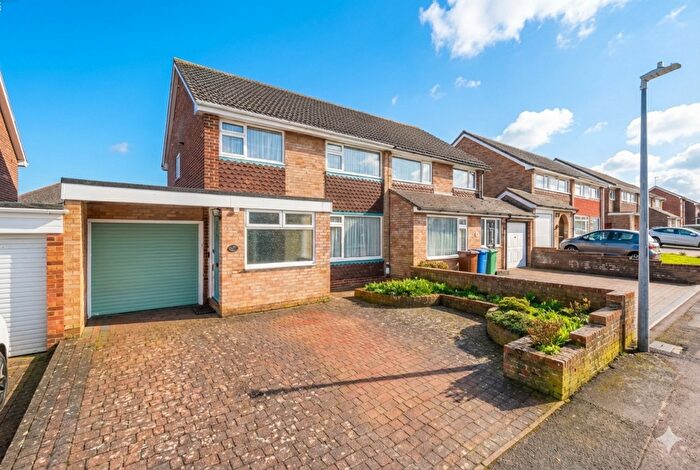 3 Bedroom Semi Detached House For Sale In Northwood Drive, Sittingbourne, Kent, ME10