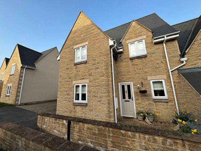3 Bedroom Semi Detached House For Sale In Old Court, Royal Wootton Bassett, SN4