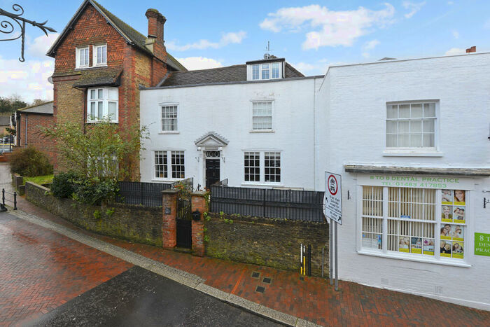 2 Bedroom Flat To Rent In A Caswall House, Wharf Street, Godalming, Surrey, GU7