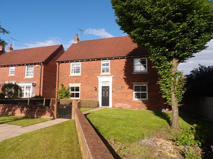 4 Bedroom Detached House To Rent In Church Green, Sprotbrough, Doncaster, DN5
