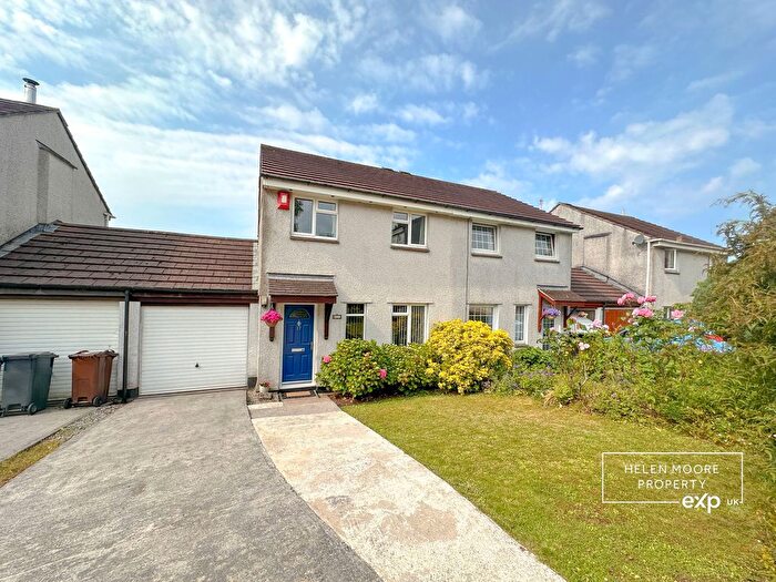 3 Bedroom Semi-Detached House For Sale In Macandrew Walk, Ivybridge, Devon, PL21