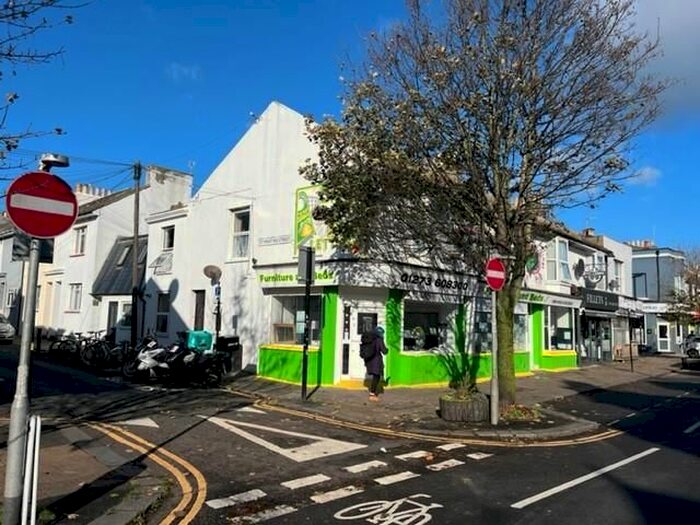 3 Bedroom Flat To Rent In Lewes Road, Brighton, BN2