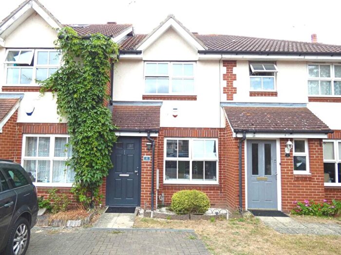 2 Bedroom House To Rent In Bluebird Way, London, SE28