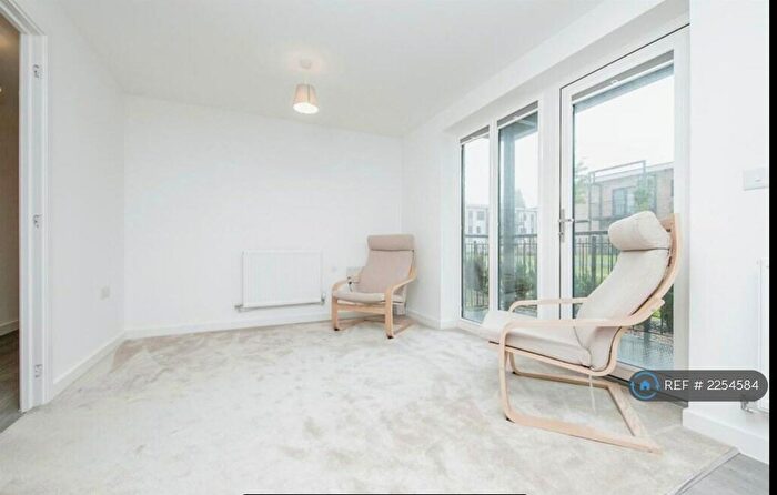 2 Bedroom Flat To Rent In Barcro Square, Colchester, CO1