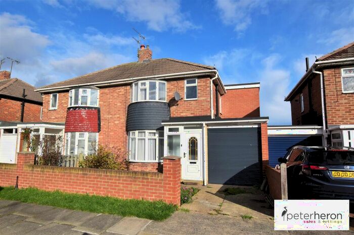 3 Bedroom Semi-Detached House To Rent In Alston Crescent, Seaburn Dene, Sunderland, SR6