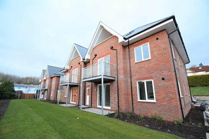 1 Bedroom Apartment To Rent In Gilletts Lane, High Wycombe, Buckinghamshire, HP12