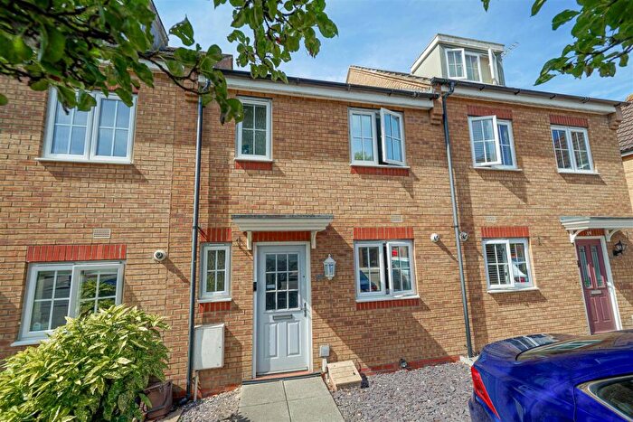 3 Bedroom House To Rent In Cooper Drive, Leighton Buzzard, LU7